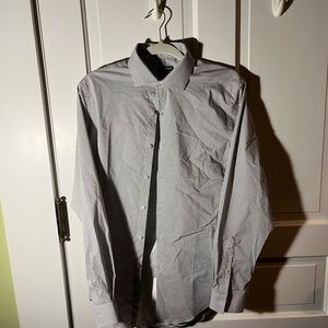 Van Heusen Button Dress Shirt Size Medium (32-33) Color- Metal